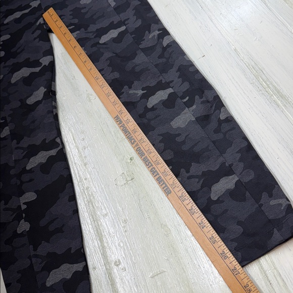 Cabi ATC Gray Camouflage Jacket and matching ATC Leggings Set Sz L/M - Picture 10 of 16